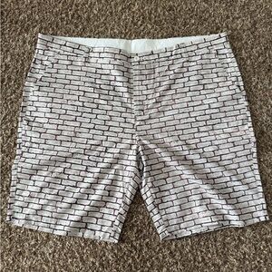 Hreski Men’s Golf Shorts Brick Print